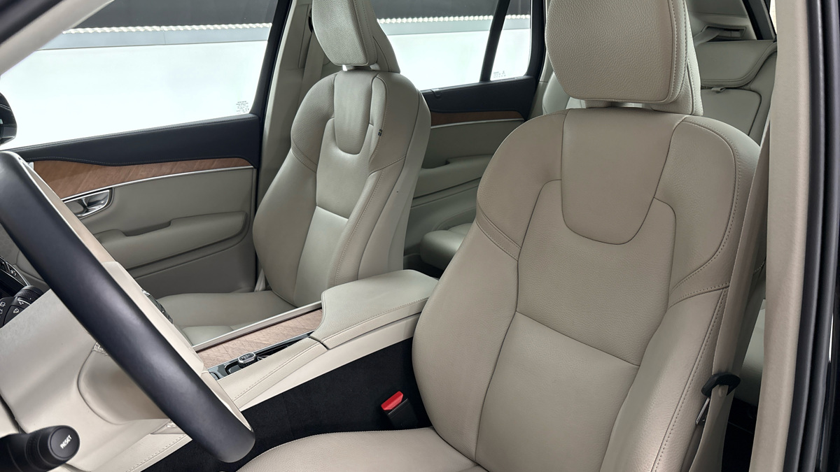 Volvo XC90 - 15