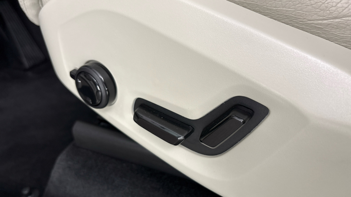 Volvo XC90 - 22