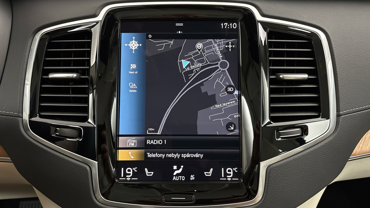 Volvo XC90 - 29