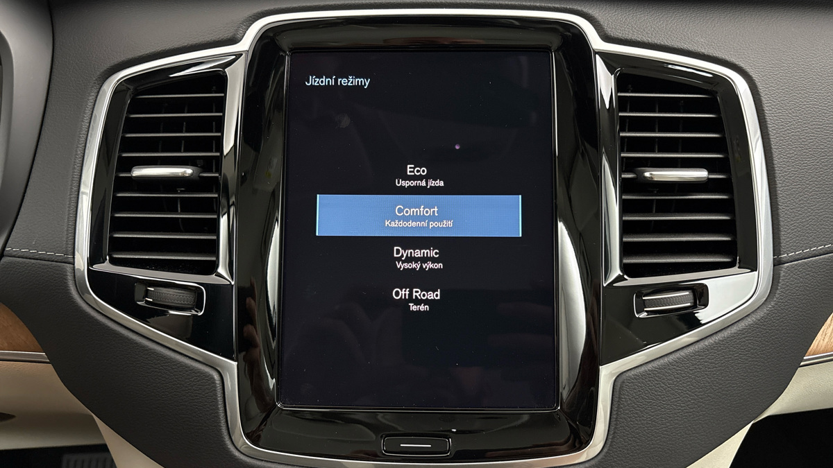 Volvo XC90 - 30