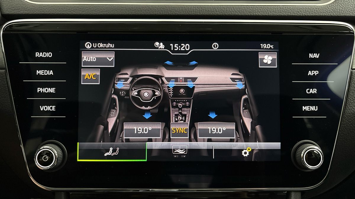 Škoda Superb - 25