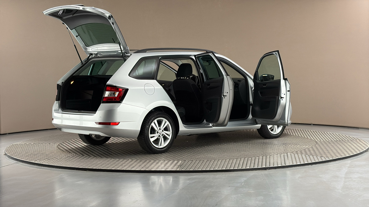 Škoda Fabia - 6