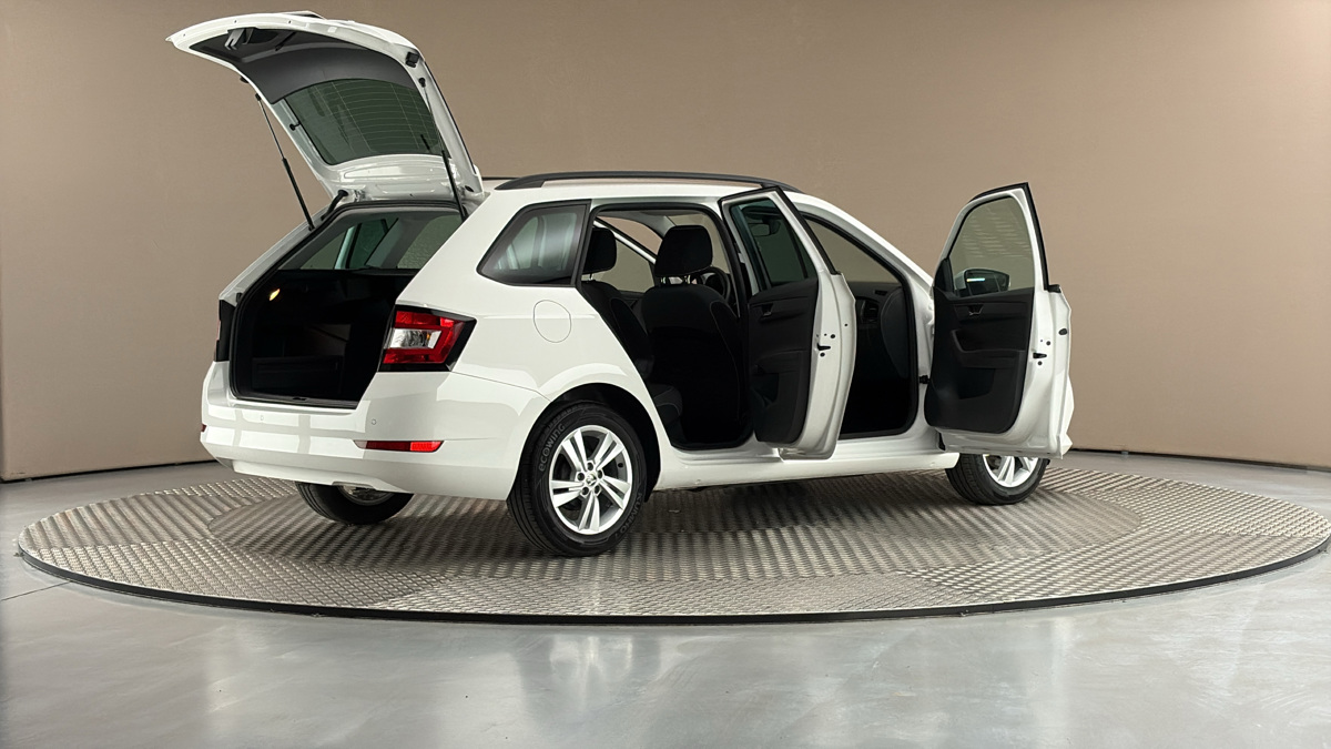 Škoda Fabia - 6