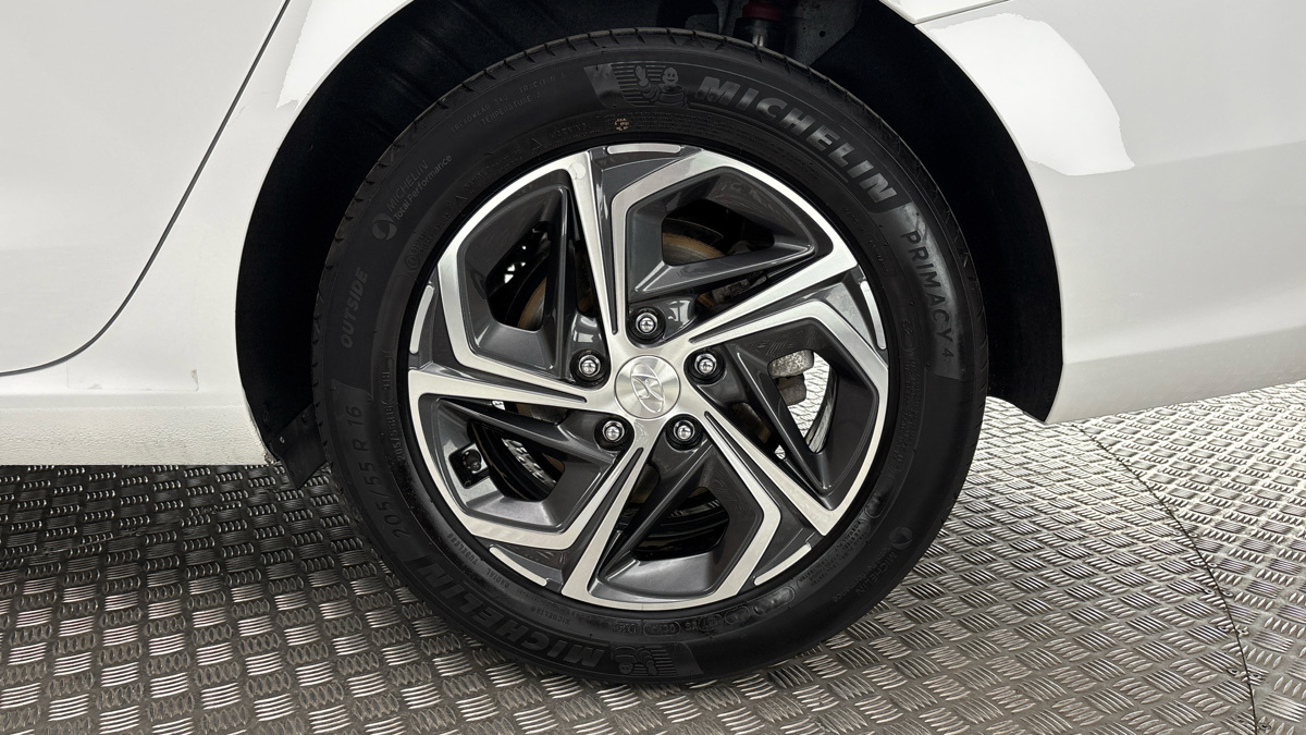 Hyundai i30 - 19