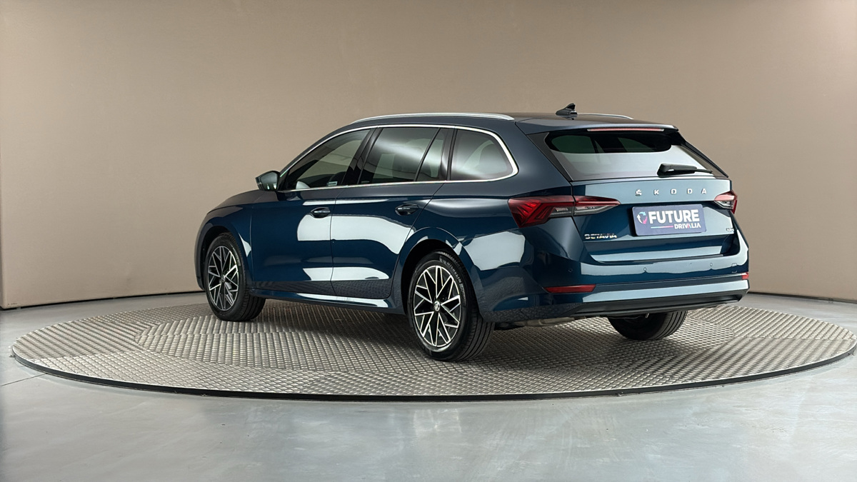 Škoda Octavia - 2