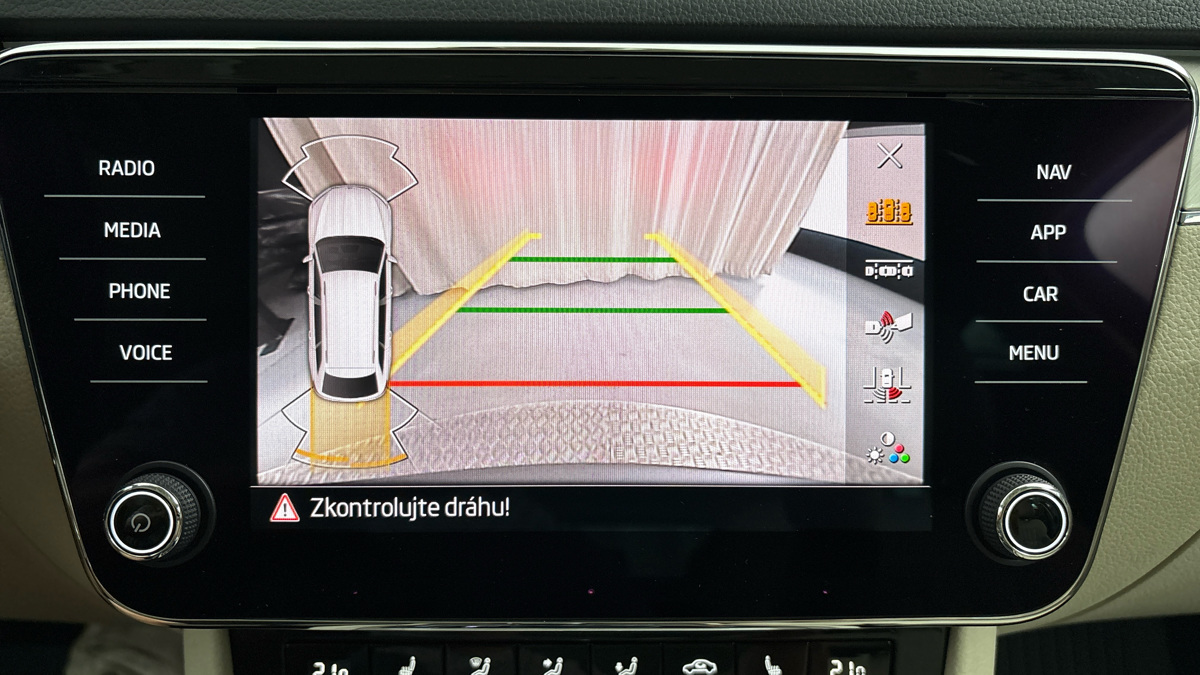 Škoda Superb - 12