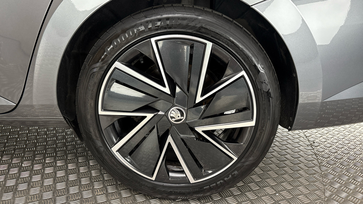 Škoda Superb - 19