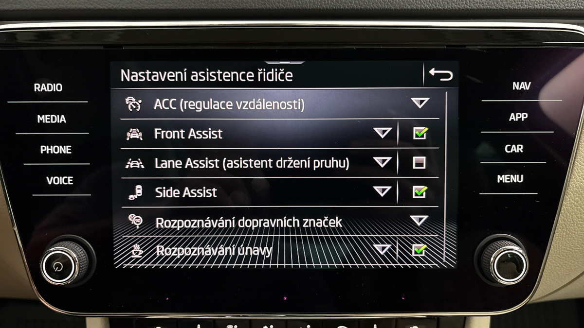 Škoda Superb - 29