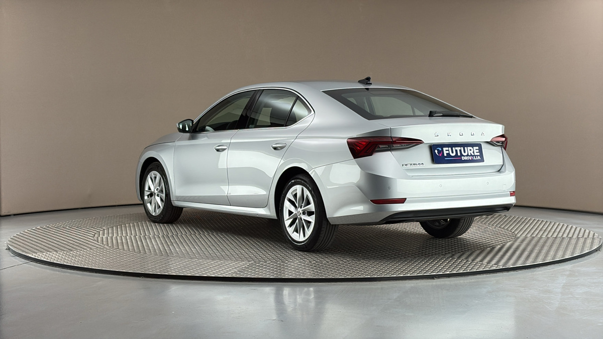 Škoda Octavia - 2