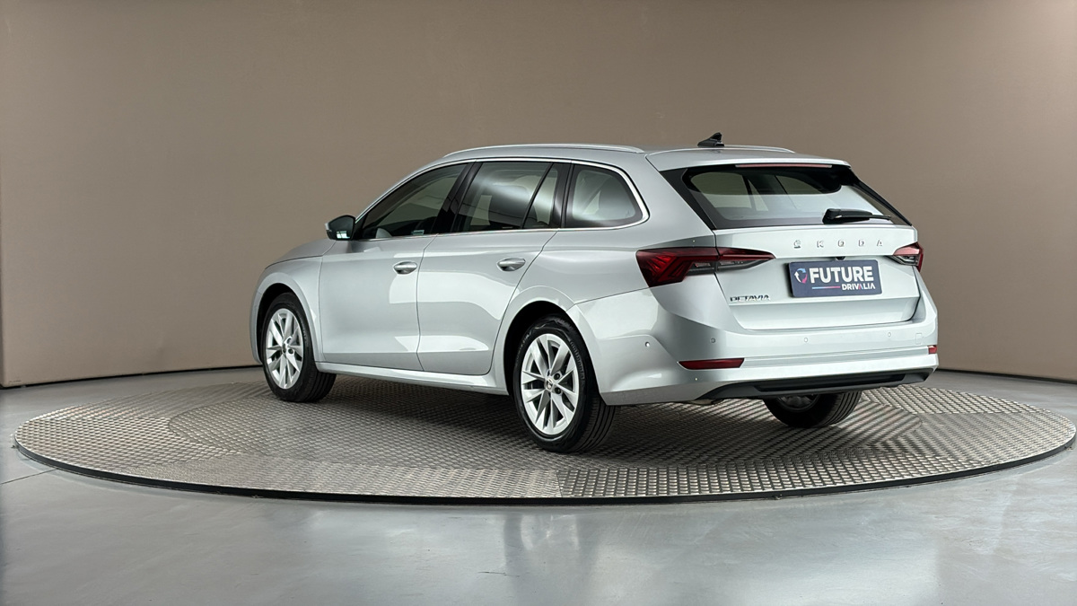 Škoda Octavia - 2