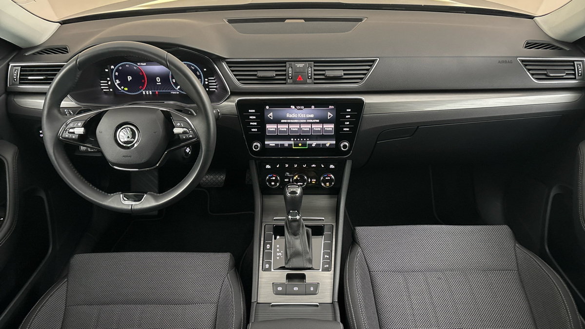 Škoda Superb - 8