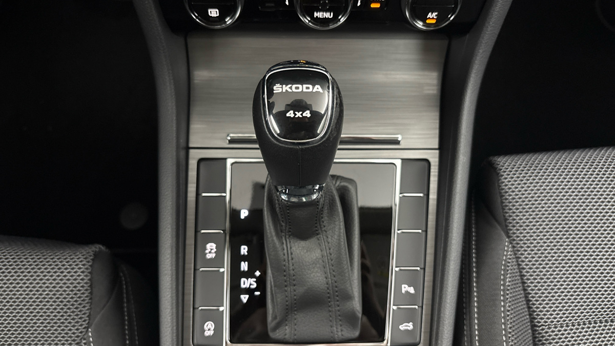 Škoda Superb - 24