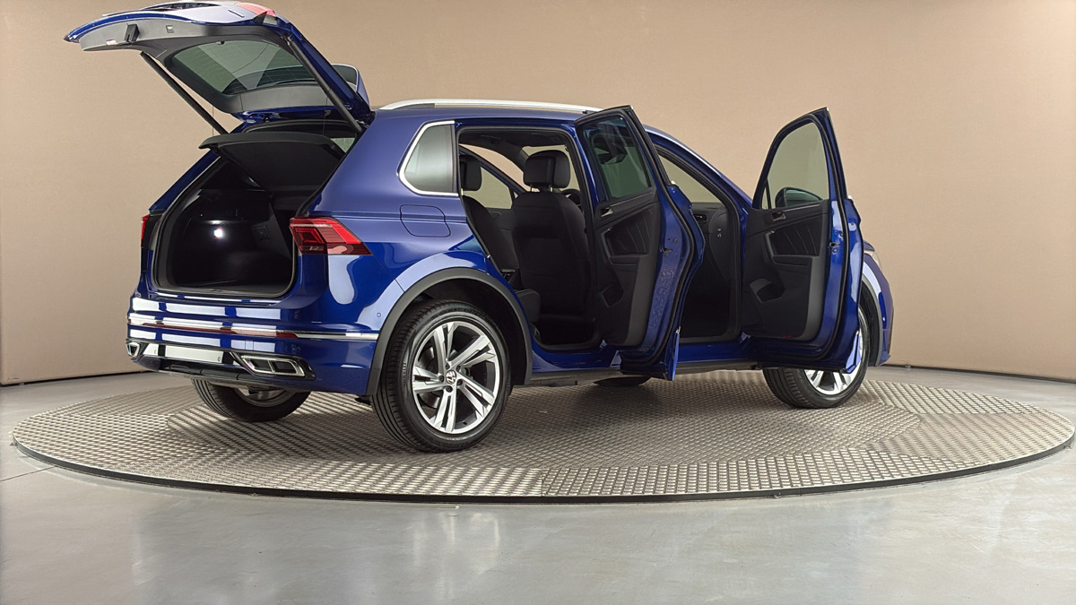 Volkswagen Tiguan - 6