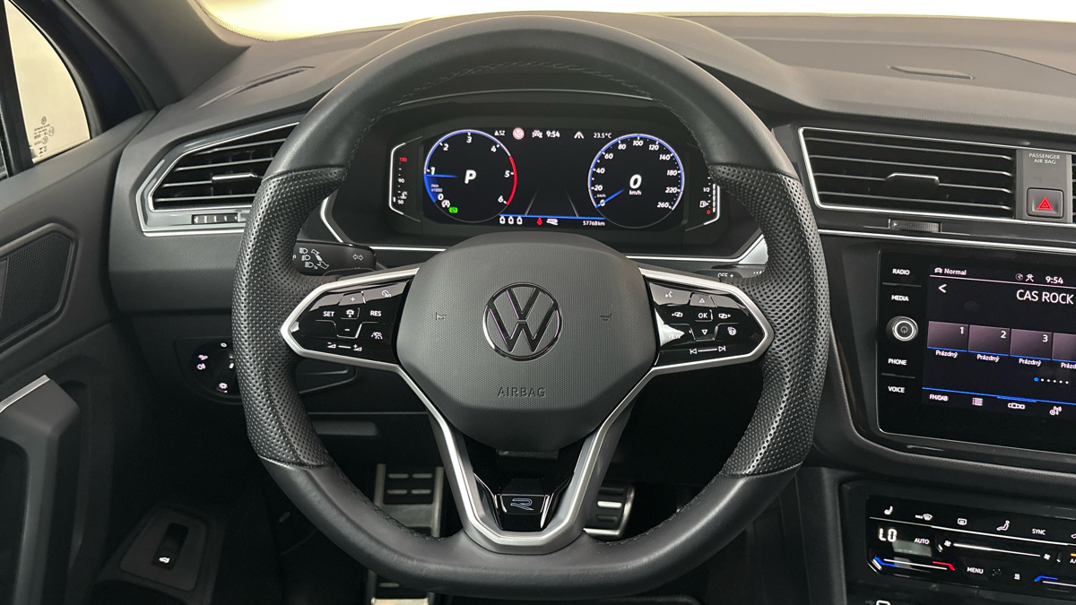 Volkswagen Tiguan - 9
