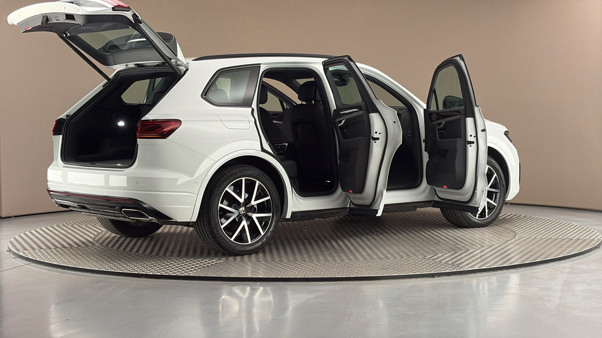 Volkswagen Touareg - 6