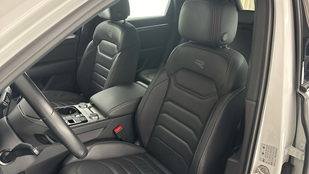 Volkswagen Touareg - 15
