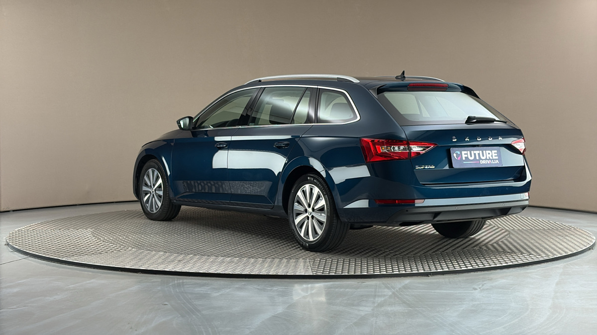 Škoda Superb - 2
