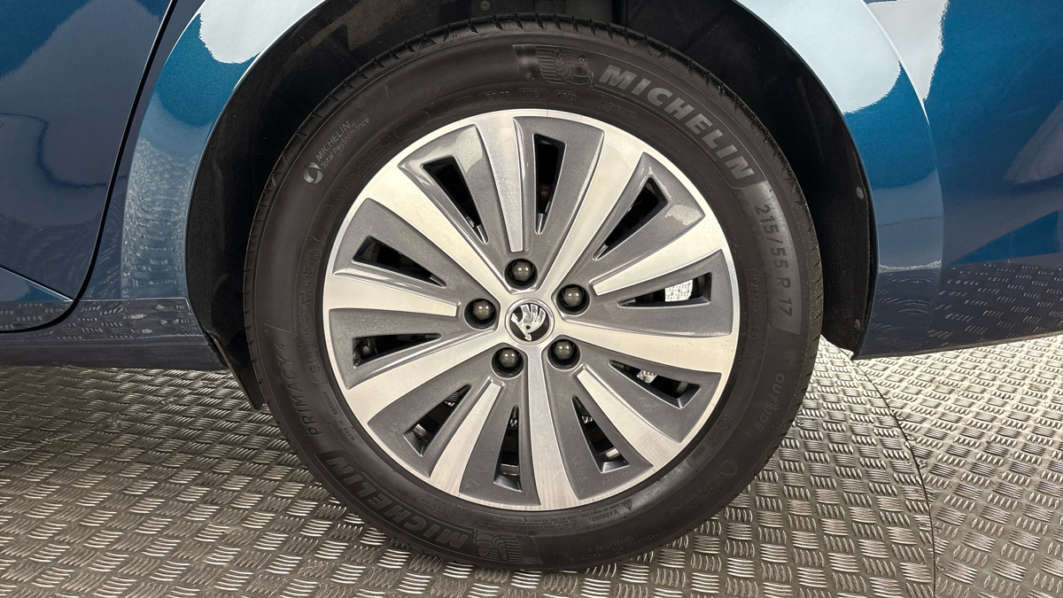 Škoda Superb - 19
