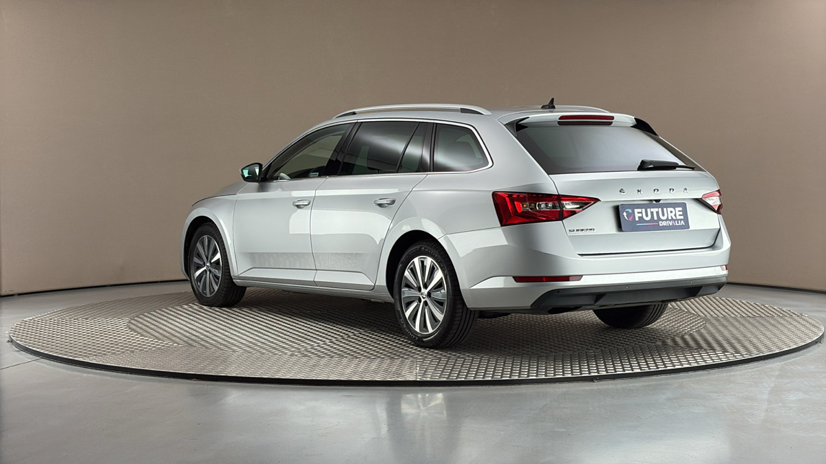 Škoda Superb - 2