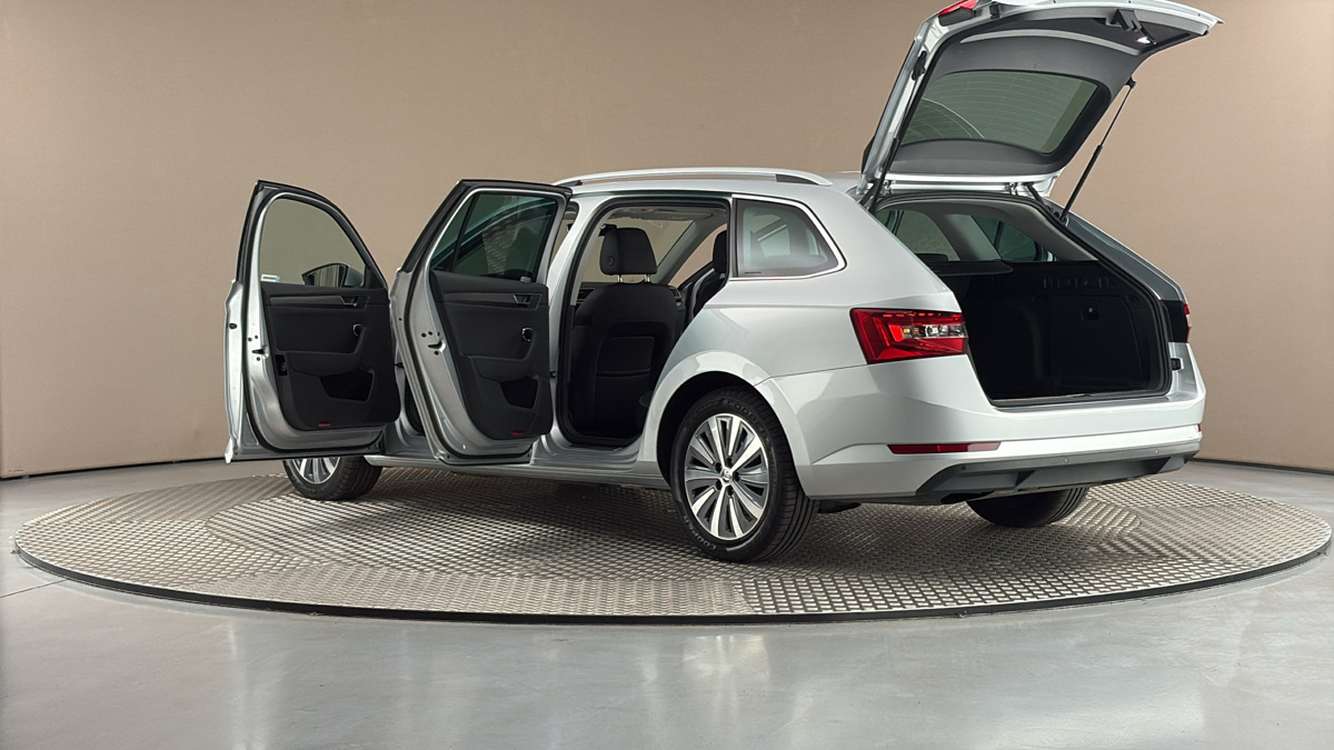 Škoda Superb - 7