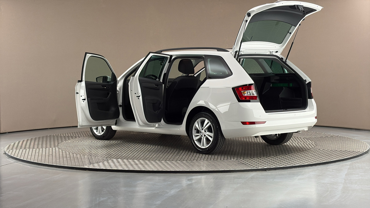 Škoda Fabia - 7