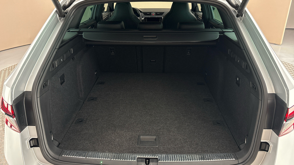 Škoda Superb - 17