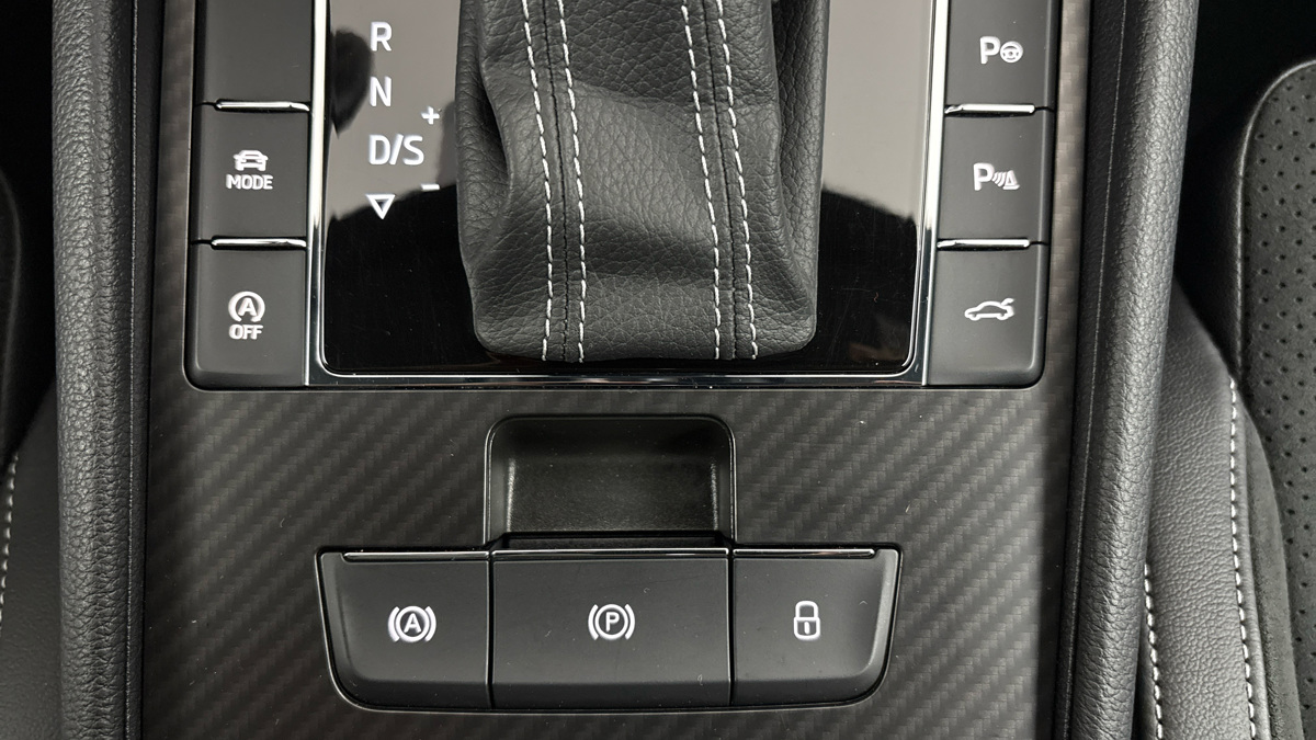 Škoda Superb - 25