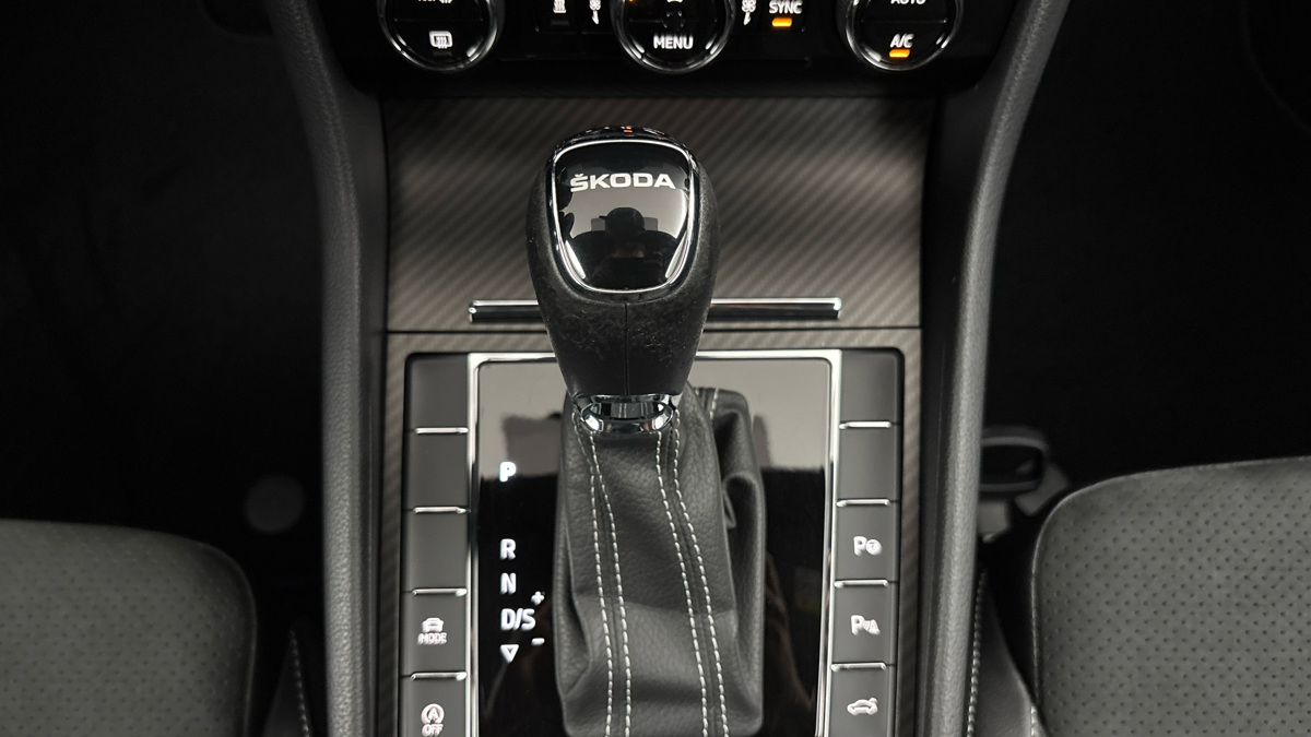 Škoda Superb - 26