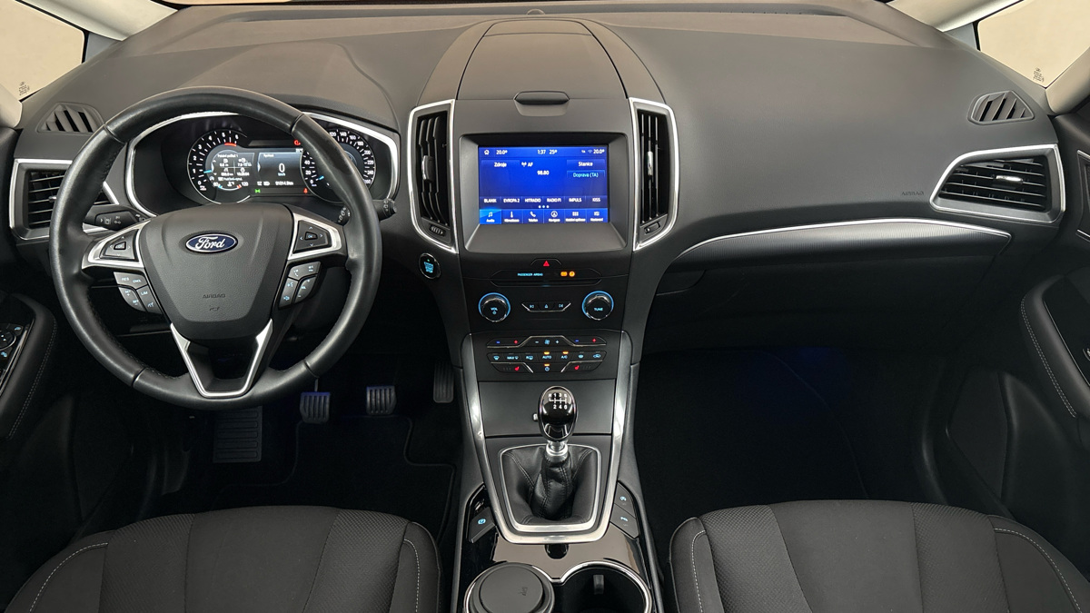 Ford S-MAX - 8