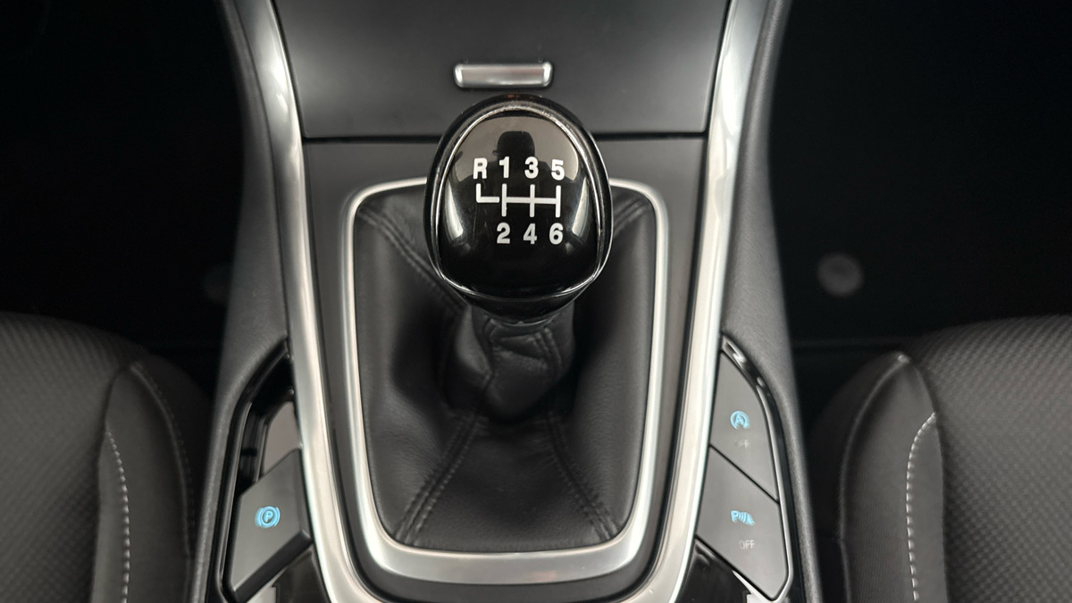 Ford S-MAX - 22