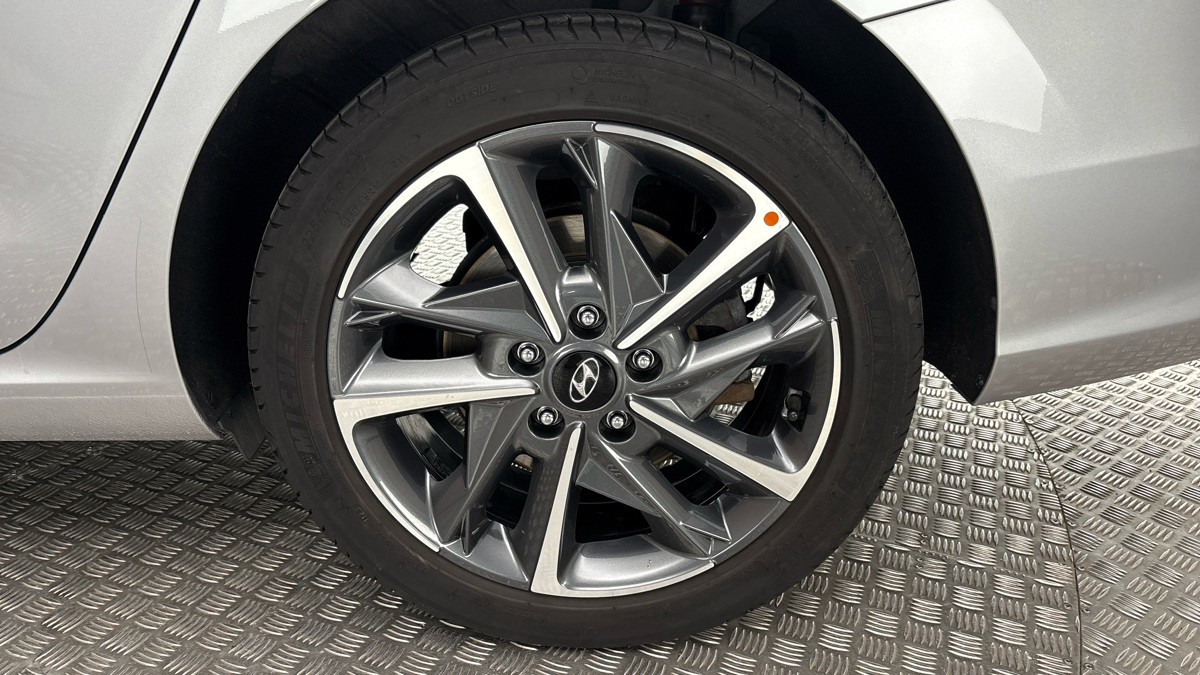 Hyundai i30 - 19