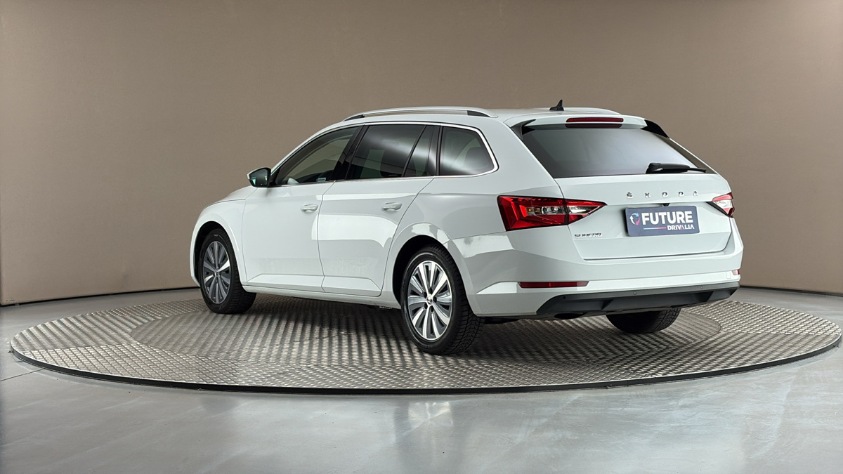 Škoda Superb - 2