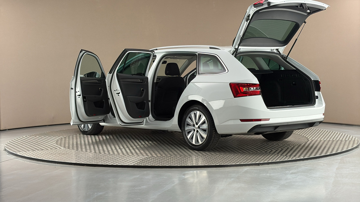 Škoda Superb - 7