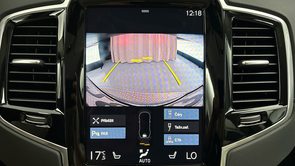 Volvo XC90 - 12