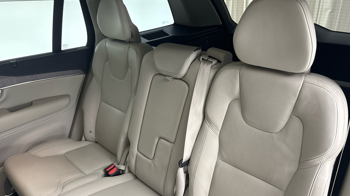 Volvo XC90 - 16