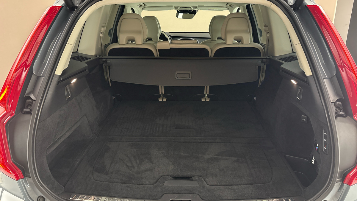 Volvo XC90 - 17