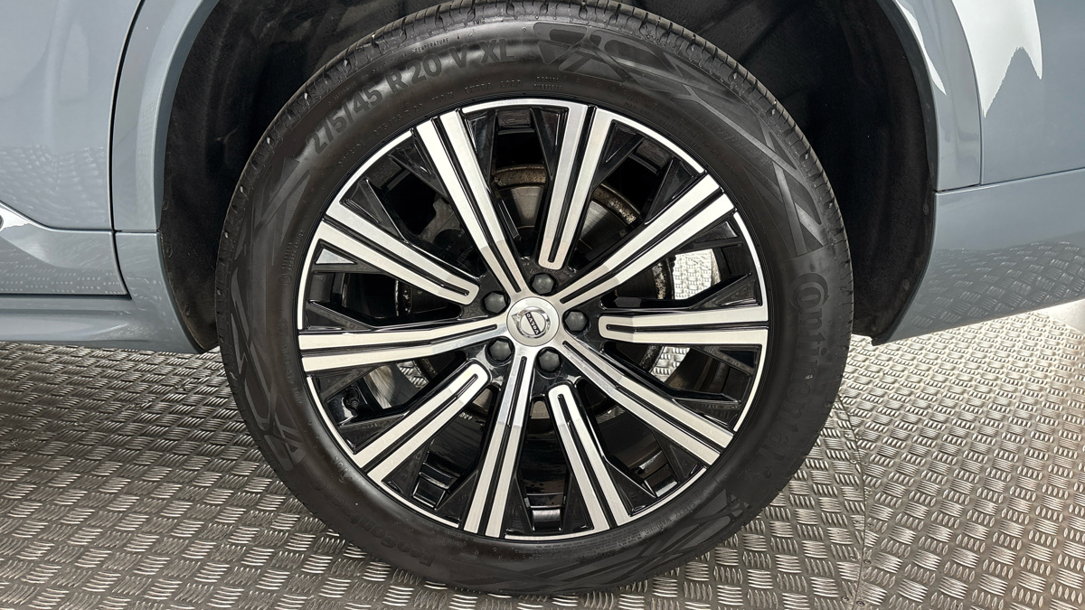 Volvo XC90 - 19