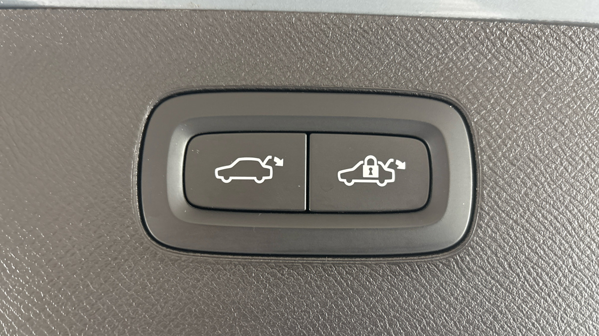Volvo XC90 - 21