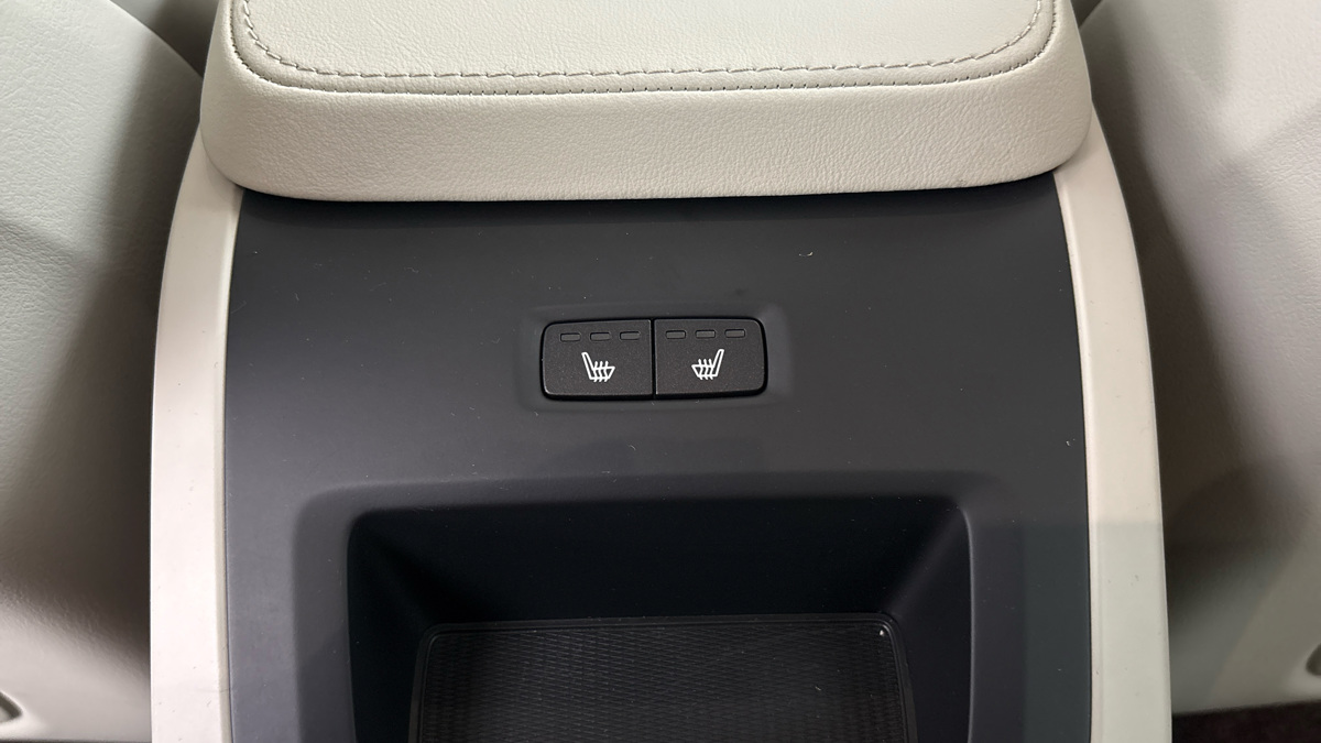 Volvo XC90 - 24
