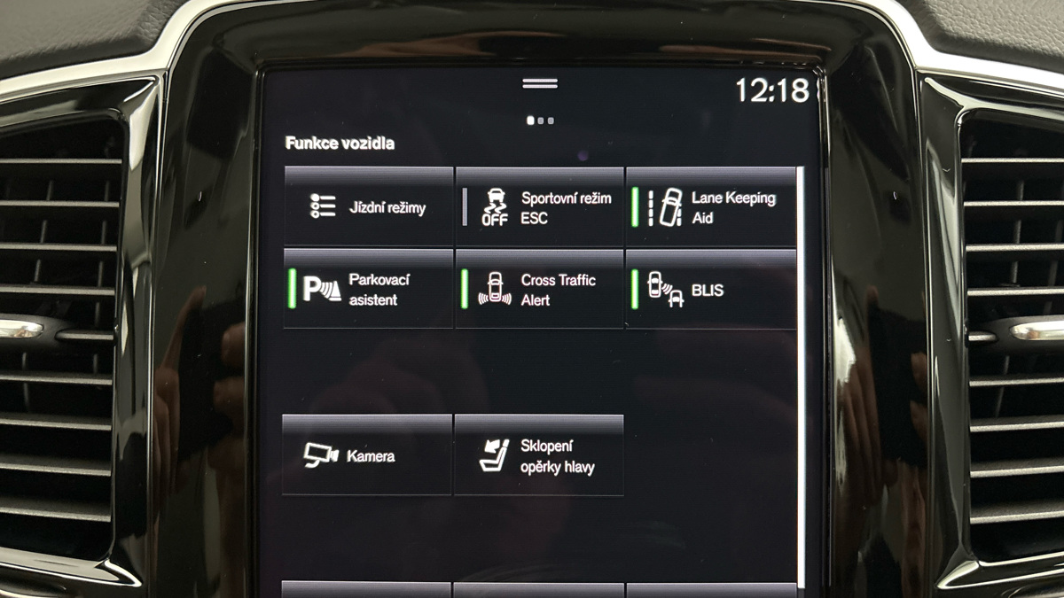 Volvo XC90 - 28