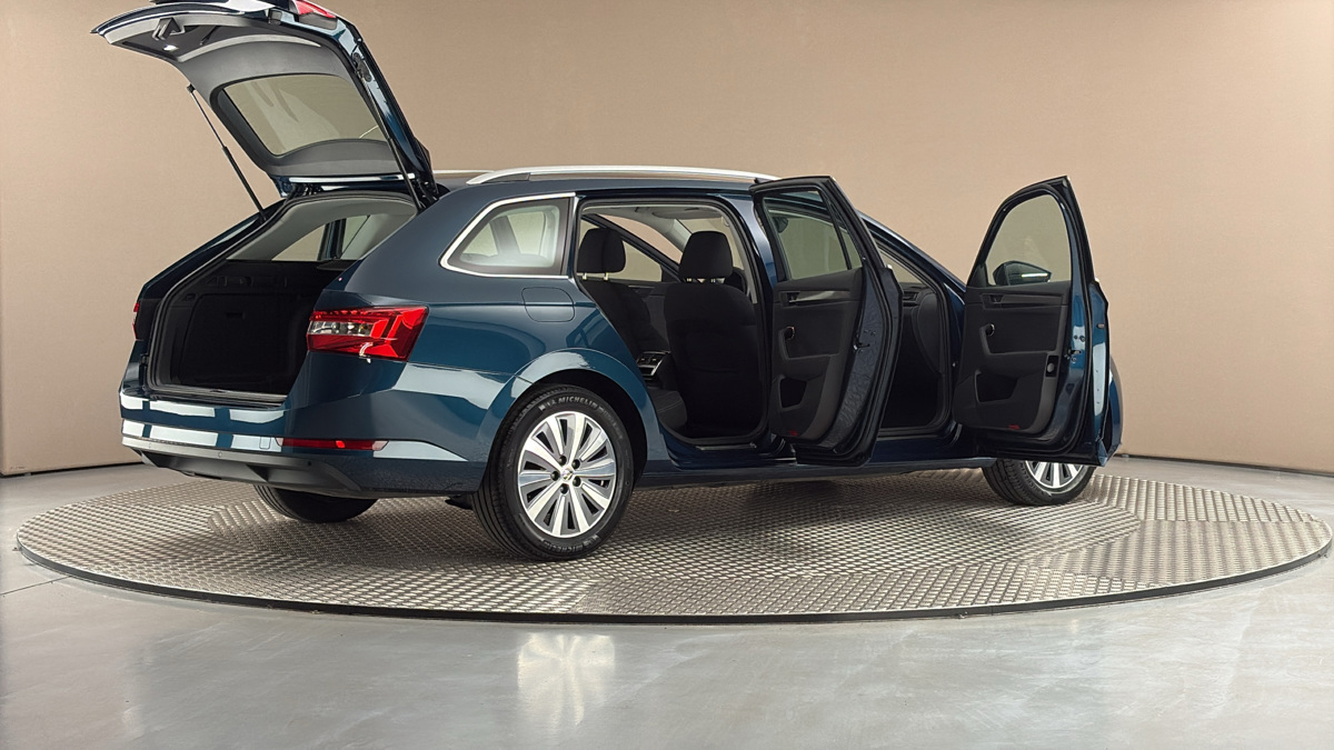 Škoda Superb - 6