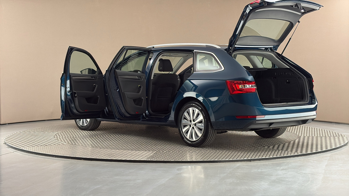 Škoda Superb - 7