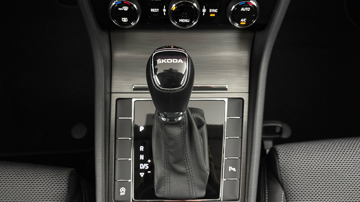 Škoda Superb - 23