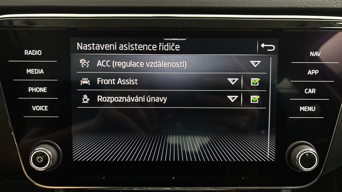 Škoda Superb - 24