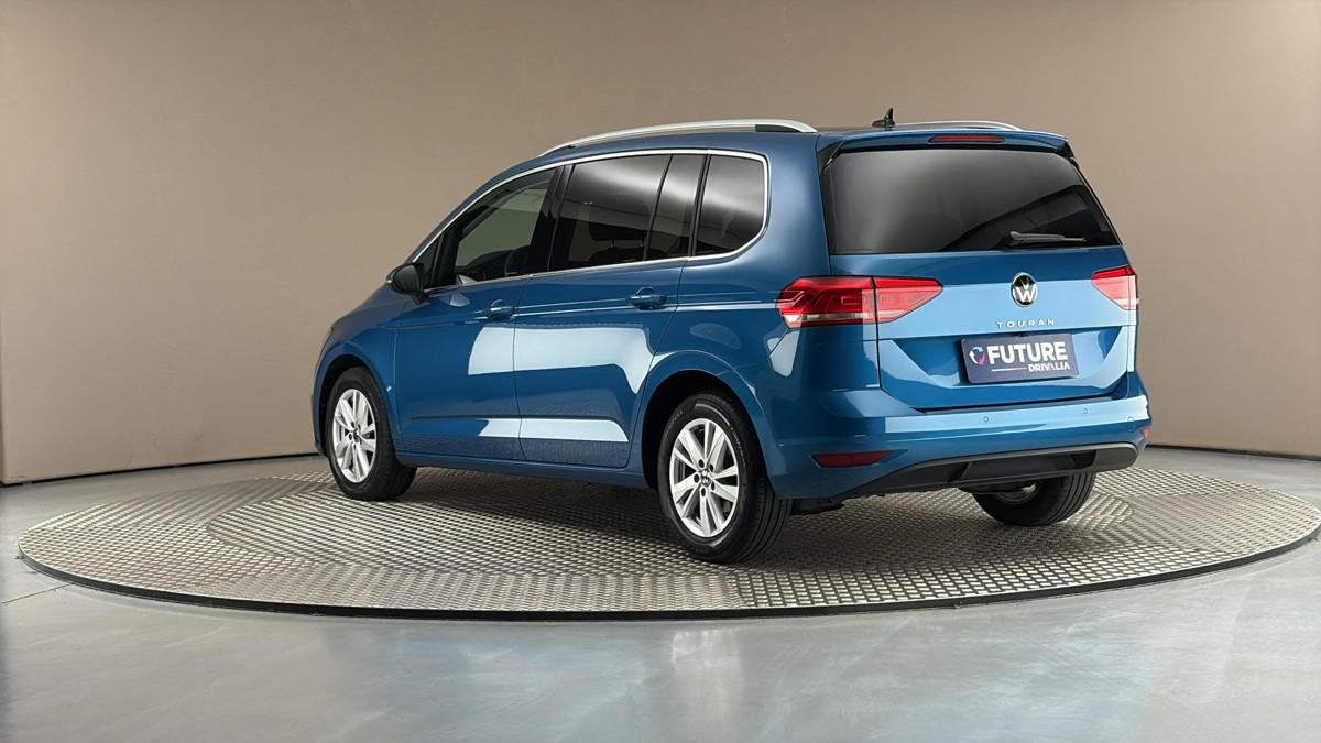 Volkswagen Touran - 2