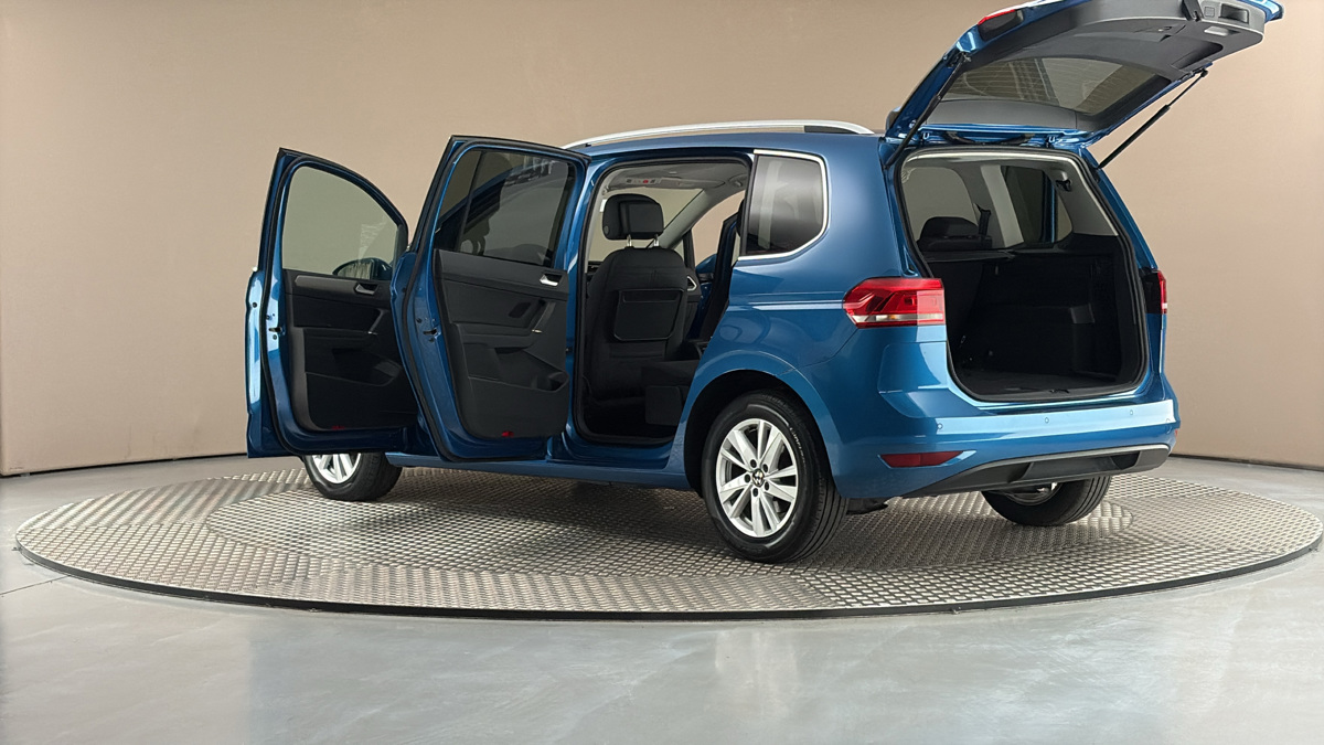 Volkswagen Touran - 7