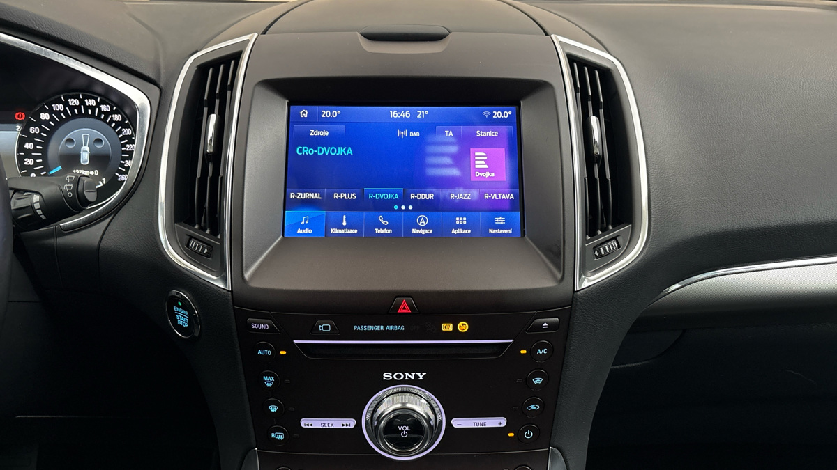 Ford S-MAX - 11