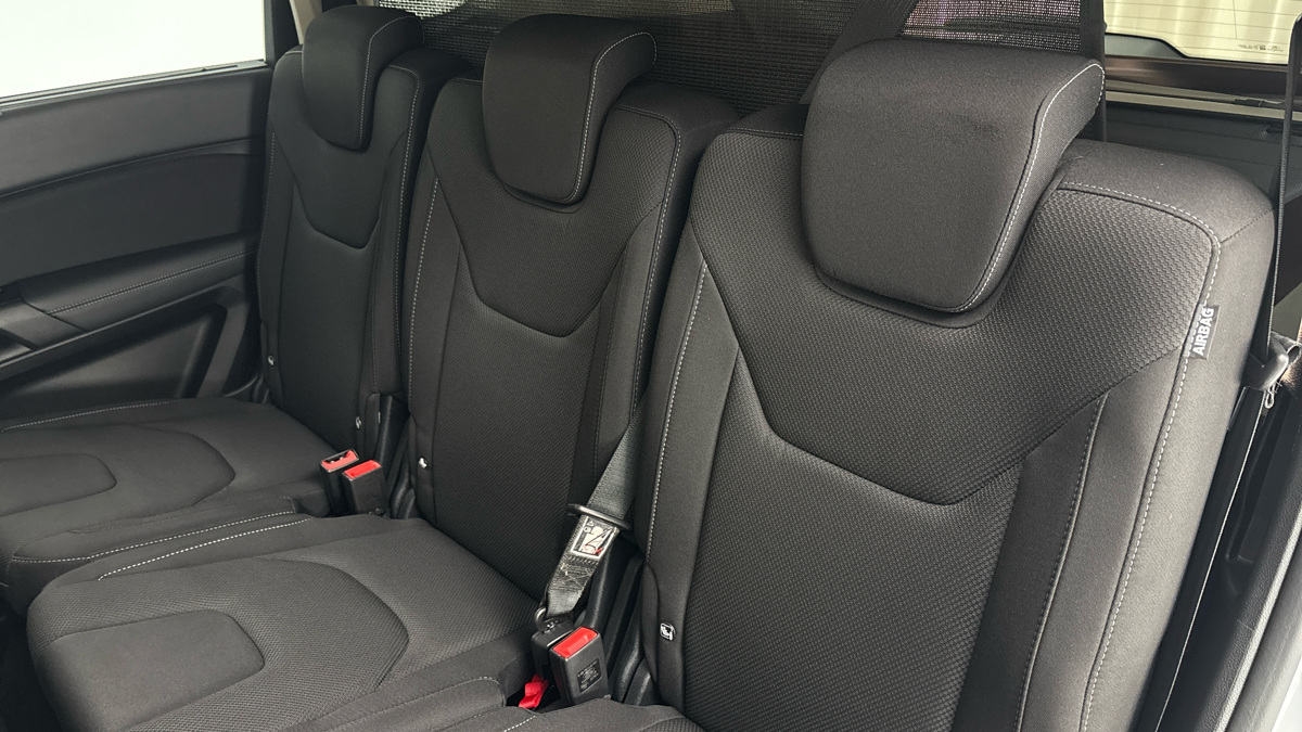Ford S-MAX - 16