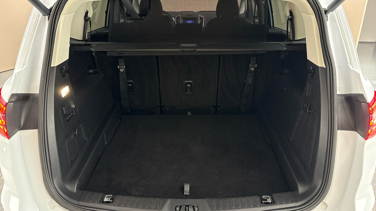 Ford S-MAX - 17