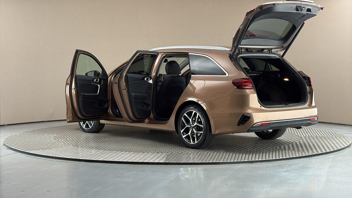 Kia Ceed - 7